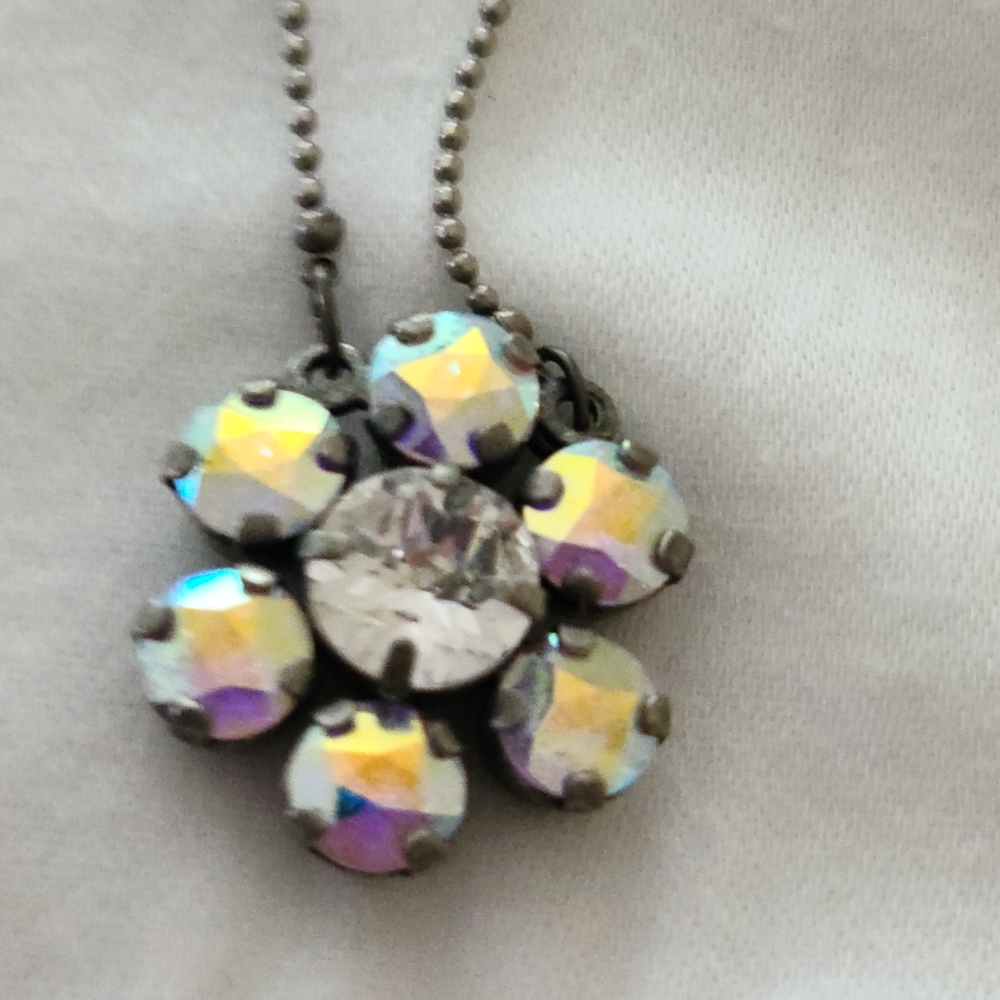 Sabika Flowe necklace